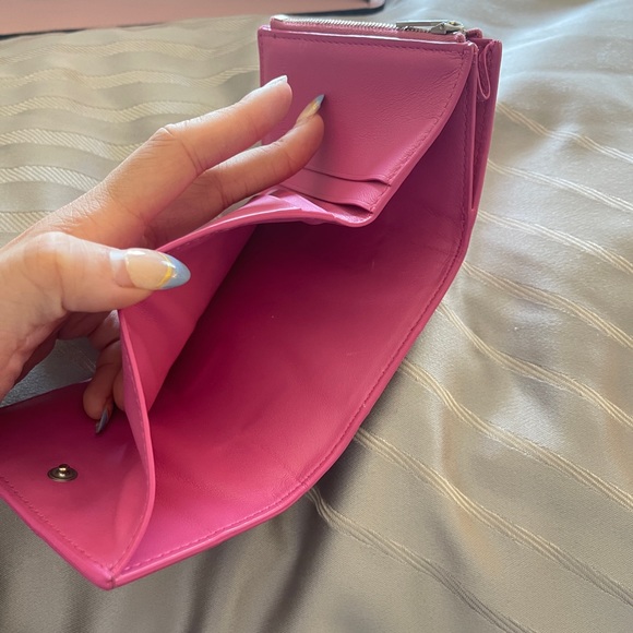 Bottega Veneta Metallic Pink Tri-fold Zip Wallet - Picture 5 of 6